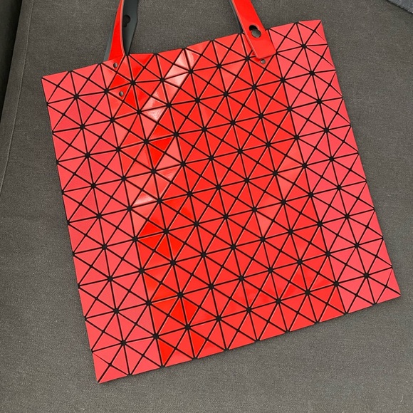Issey Miyaki Bao Bao Prism Bi-Texture Tote - Picture 2 of 13